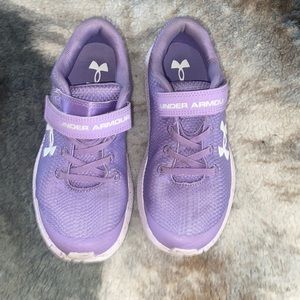 New  Girls Purple Under Armor Shoes Size 1